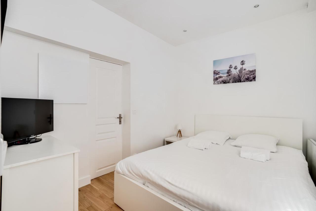 Apartment 3 People Close Eiffel Tower By Weekome باريس المظهر الخارجي الصورة